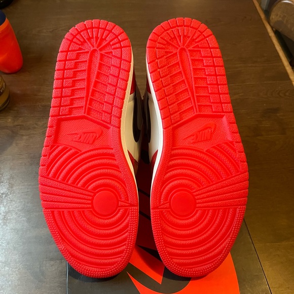 Jordan 1 high OG next chapter spider-verse size 11 men Ds receipt in pics 1-3 🚢 - Picture 6 of 10